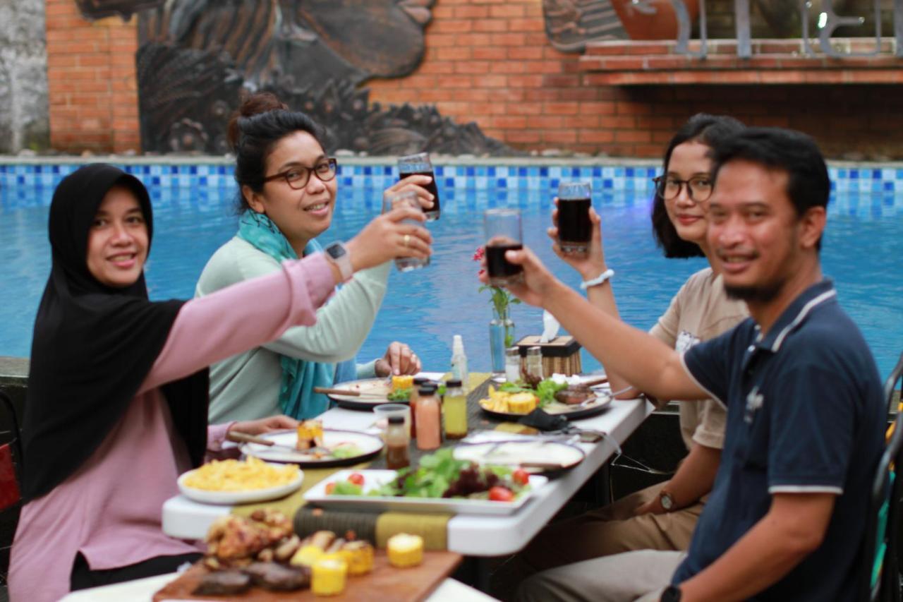 The Satu Stay Kayen Kejayan Exterior foto